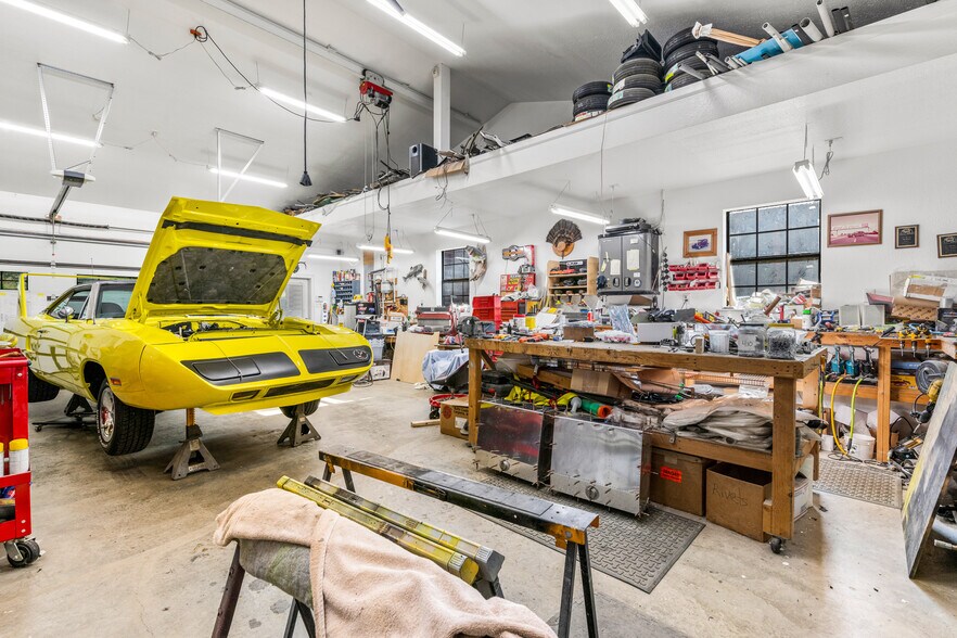 More Photos Of 228 Pattie Gap Rd, Philadelphia Apartments For Sale