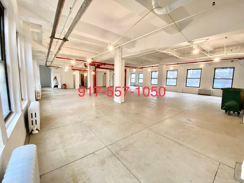 More Photos Of 247 W 38th St, New York Office For Lease