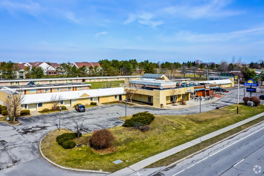 More Photos Of 4853 W Henrietta Rd, Henrietta Hotel For Sale