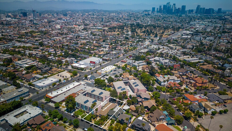 More Photos Of 1930 S Oxford Ave, Los Angeles Apartments For Sale