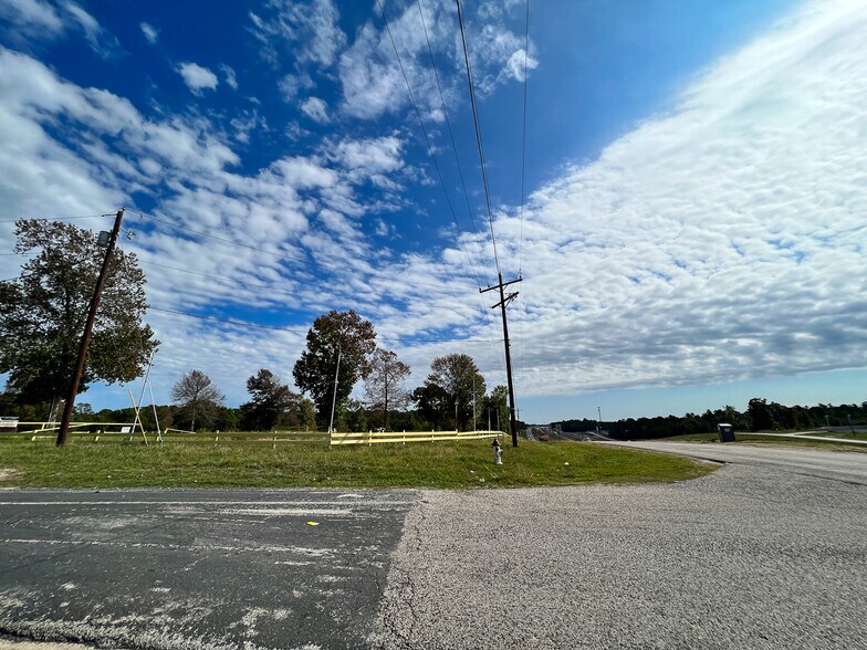 More Photos Of 730 Interstate 45 S, Huntsville Land For Sale