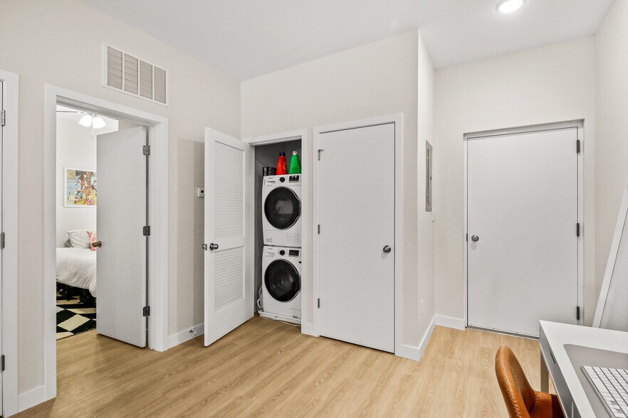 More Photos Of 1707 Eastern Ave, Baltimore Apartments For Lease