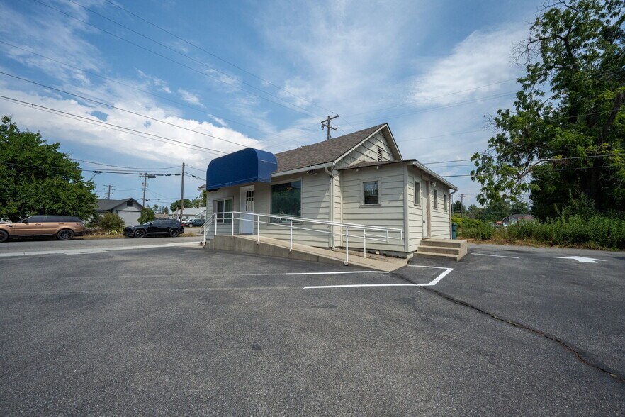 More Photos Of 1048 N 3rd St, Coeur d'Alene Office For Sale