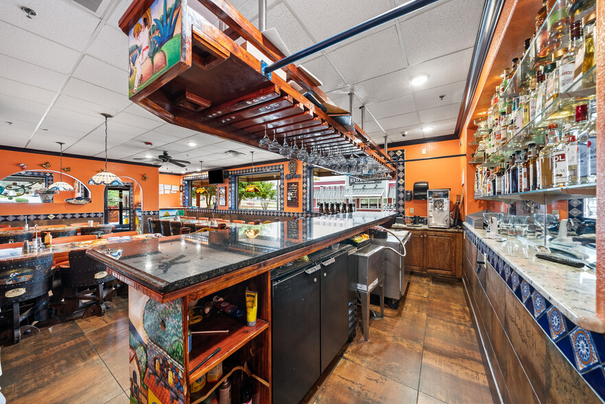 More Photos Of 1420 Interstate Dr, Cookeville Restaurant For Sale