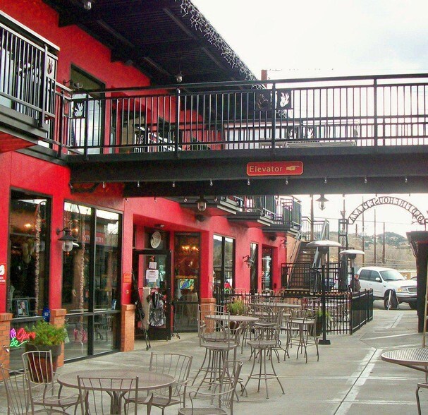 More Photos Of 220 W Goodwin St, Prescott Storefront For Lease