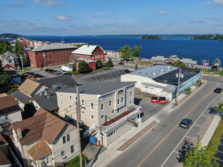 More Photos Of 226 Webb St, Clayton Bar For Sale