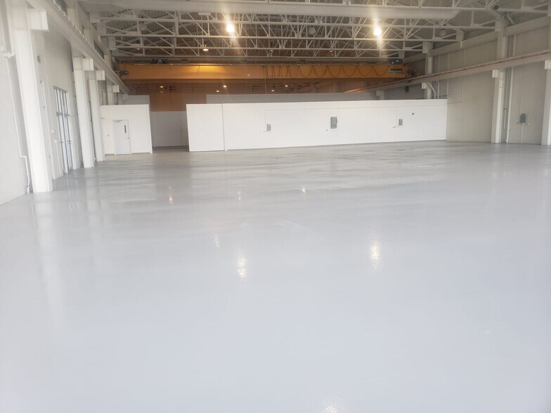 More Photos Of 265 Spring Lake Dr, Itasca Showroom For Lease