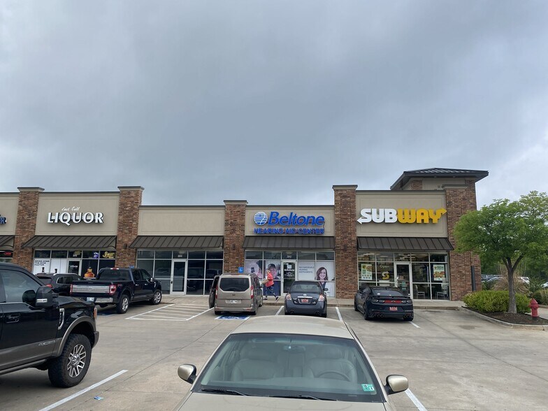 More Photos Of 3050 N Classen Blvd, Norman Unknown For Lease