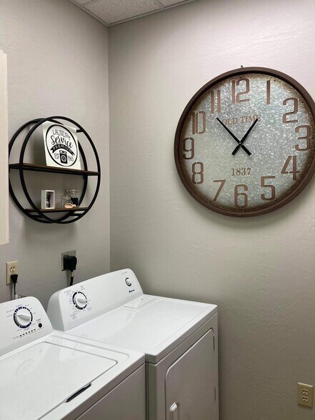 More Photos Of 4111 E Valley Auto Dr, Mesa Office For Lease