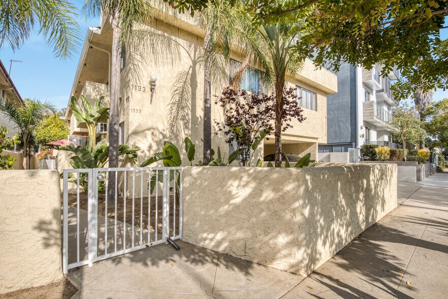 Primary Photo Of 1133 S Spaulding Ave, Los Angeles Apartments For Sale