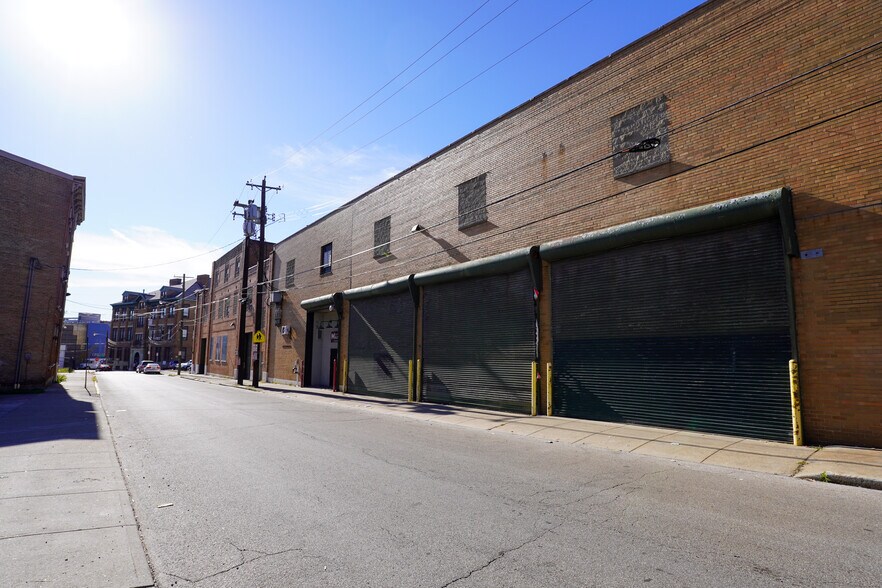 More Photos Of 1612-1616 Moore St, Cincinnati Manufacturing For Sale