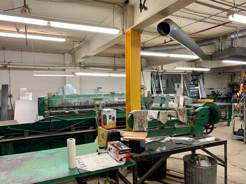 More Photos Of 240 Chestnut St, Liberty Warehouse For Lease