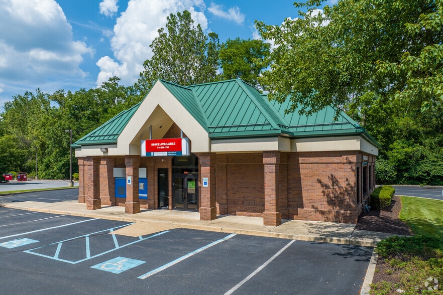 More Photos Of 4855 West Chester Pike, Newtown Square Unknown For Lease