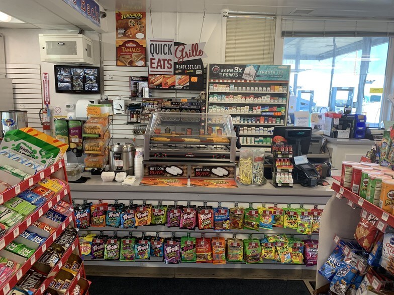 More Photos Of High Volume Truck Stop Kern County, Bakersfield Truck Stop For Sale