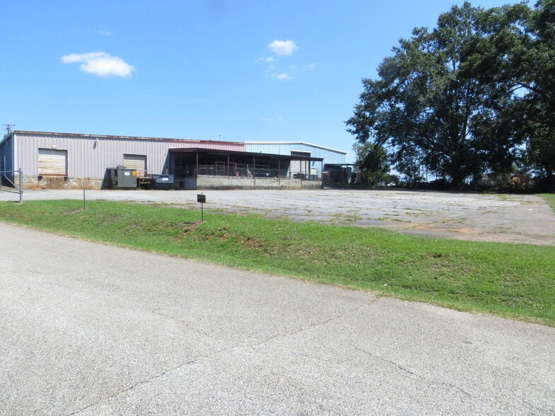 More Photos Of 1489 Cedar Lane Rd, Greenville Warehouse For Sale