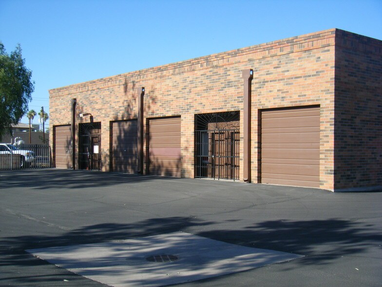 More Photos Of 6650 N 47th Ave, Glendale Research And Development For Lease