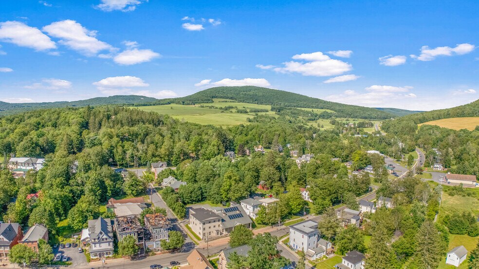 More Photos Of 56 Main St, Stamford Hotel For Sale