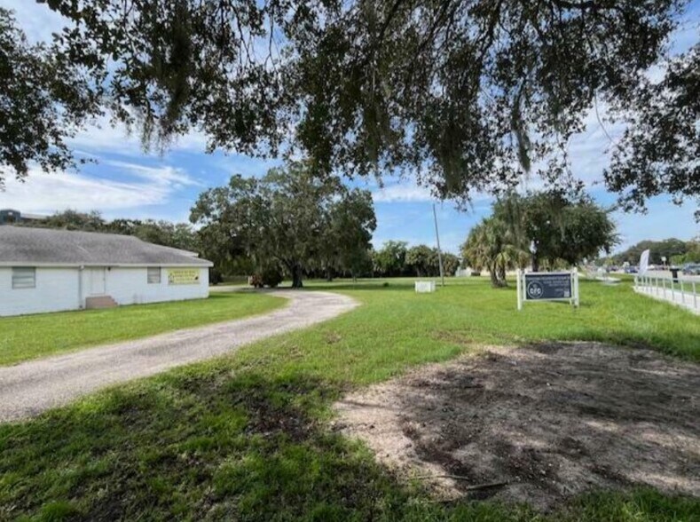 More Photos Of 900 Starkey Rd, Largo Land For Sale