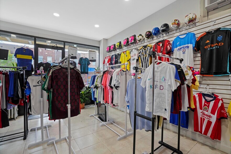 More Photos Of 1890 W 6th St, Brooklyn Storefront Retail Residential For Sale