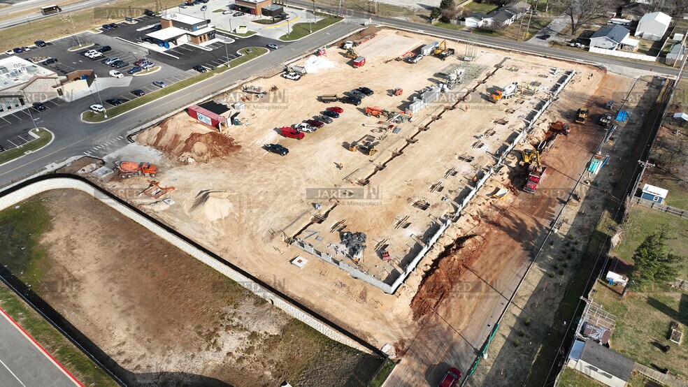 More Photos Of 3444 W Sunshine St, Springfield Storefront For Lease