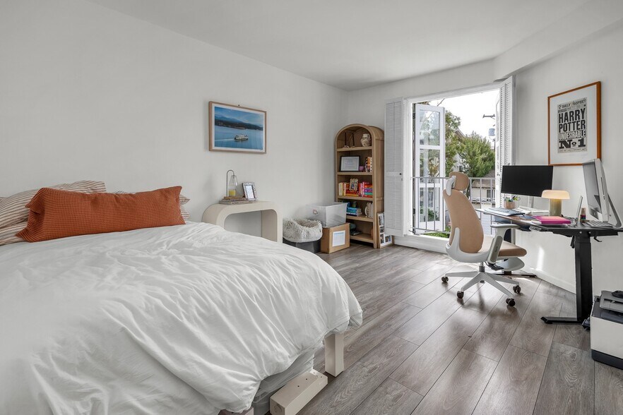 More Photos Of 1630 Hilts Ave, Los Angeles Apartments For Sale