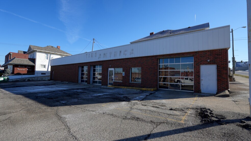 More Photos Of 1105 Wheeling Ave, Cambridge Auto Repair For Sale