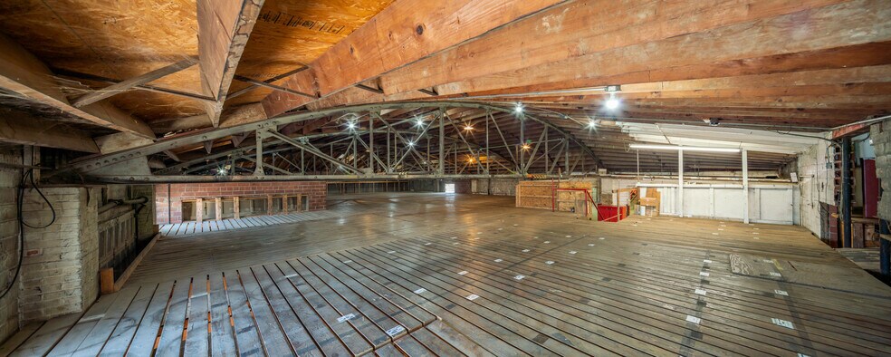 More Photos Of 2516 9th St, Great Bend Warehouse For Sale