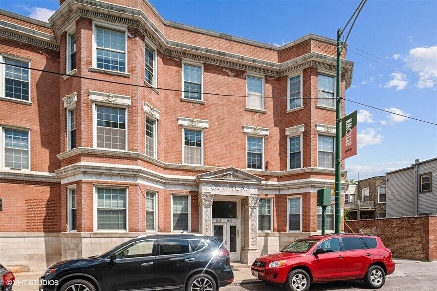 More Photos Of 4401-4403 N Clark St, Chicago Apartments For Lease