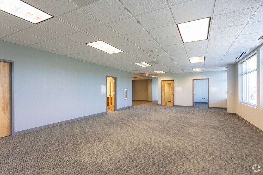 More Photos Of 225 Ray Ave, Fayetteville Loft Creative Space For Lease