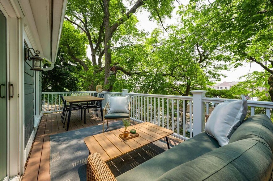 More Photos Of 219 Kentucky St, Sturgeon Bay Specialty For Sale