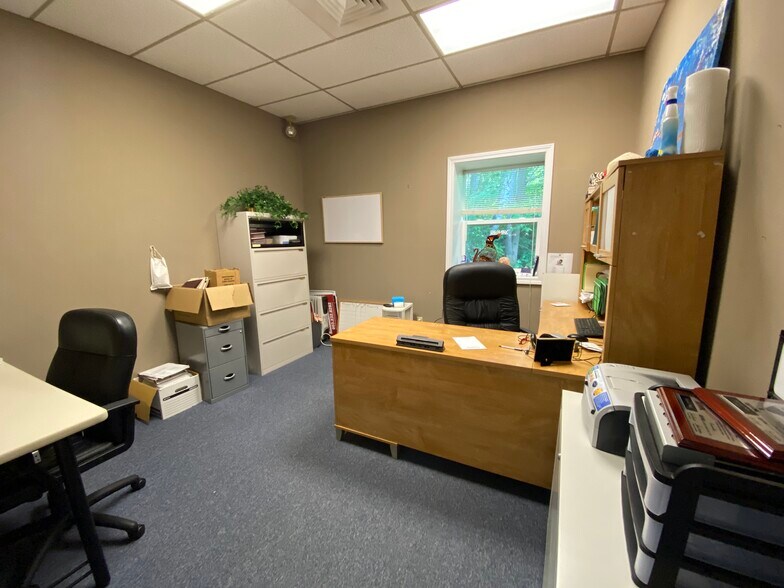 More Photos Of 1193 Hooksett Rd, Hooksett Medical For Lease