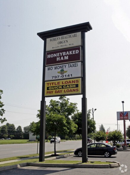 More Photos Of 6825 Winchester Rd, Memphis General Retail For Lease