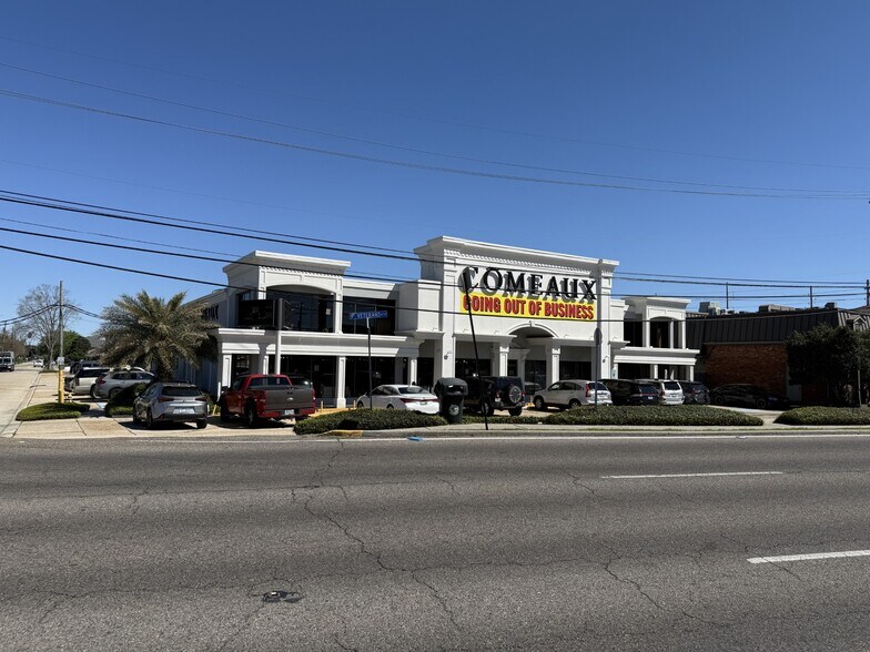 More Photos Of 415 Veterans Memorial Blvd, Metairie Freestanding For Lease