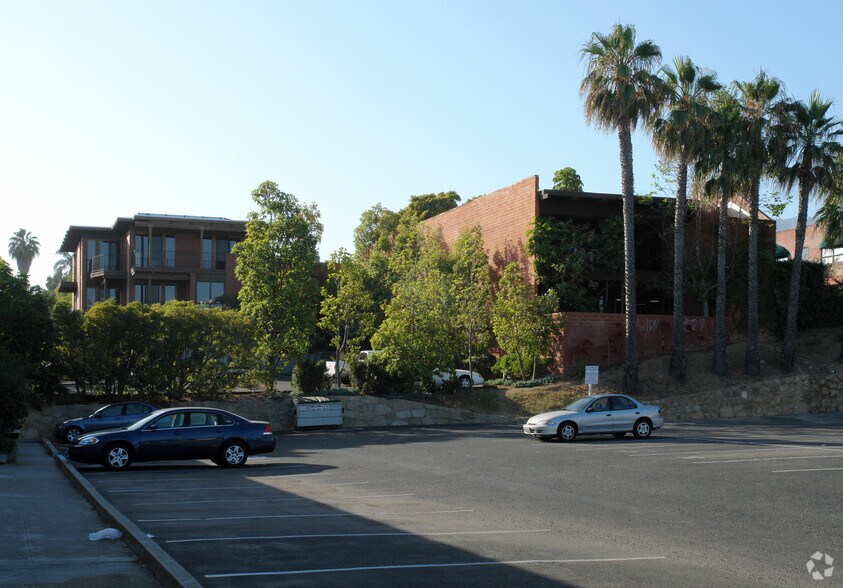 More Photos Of 420 E Carrillo St, Santa Barbara Office Residential For Lease