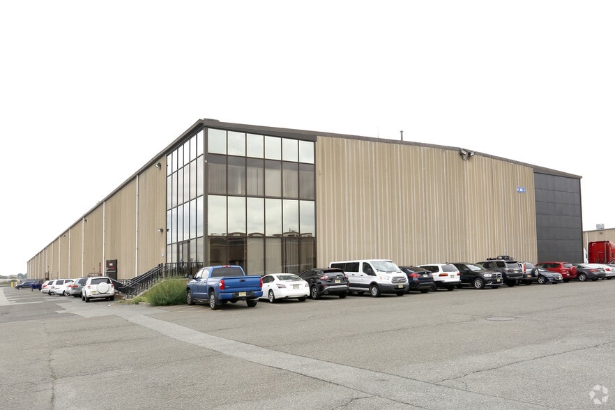 More Photos Of 20 Basin Dr, Kearny Warehouse For Lease