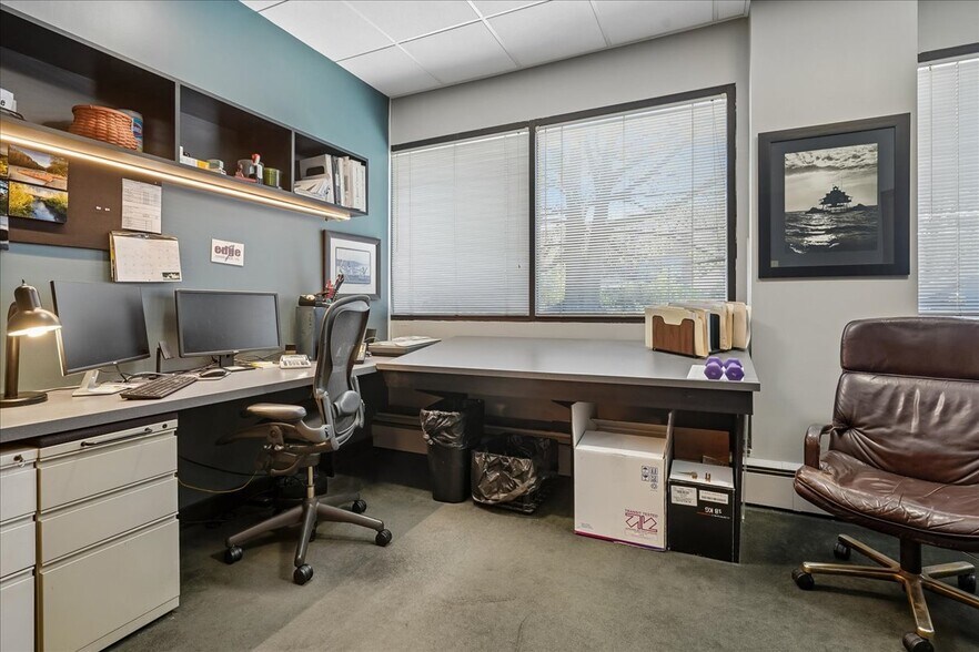 More Photos Of 6476-6492 Sligo Mill Rd, Takoma Park Warehouse For Lease