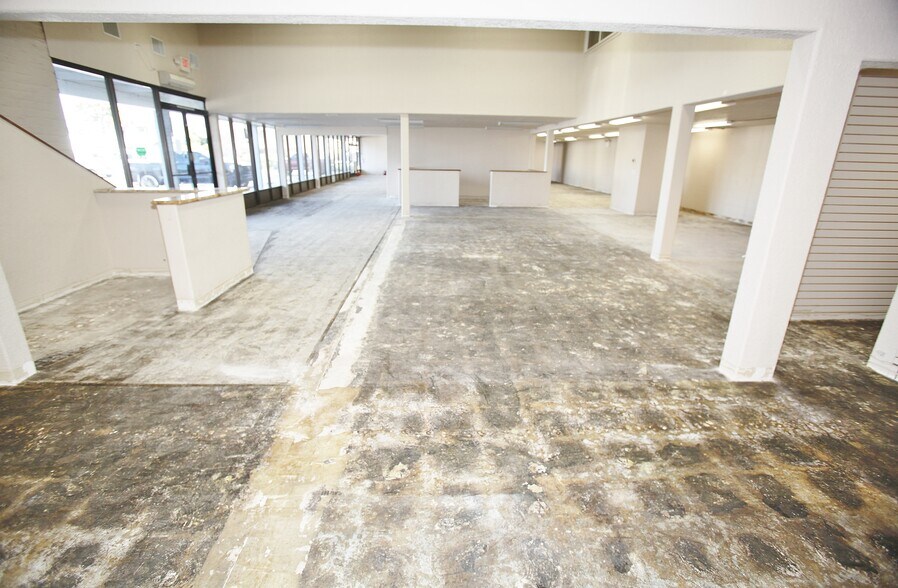 More Photos Of 2739 Castro Valley Blvd, Castro Valley Unknown For Lease