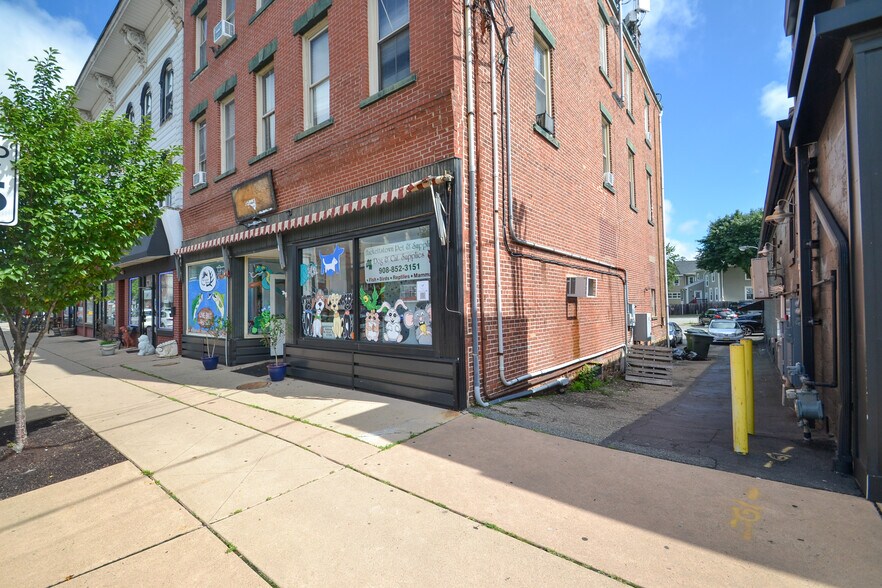 More Photos Of 141-143 Main St, Hackettstown Storefront Retail Residential For Sale