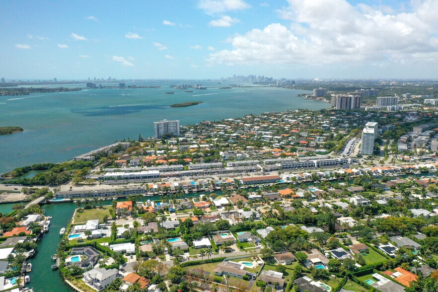 More Photos Of 2104-2150 NE 123rd St, North Miami Unknown For Lease