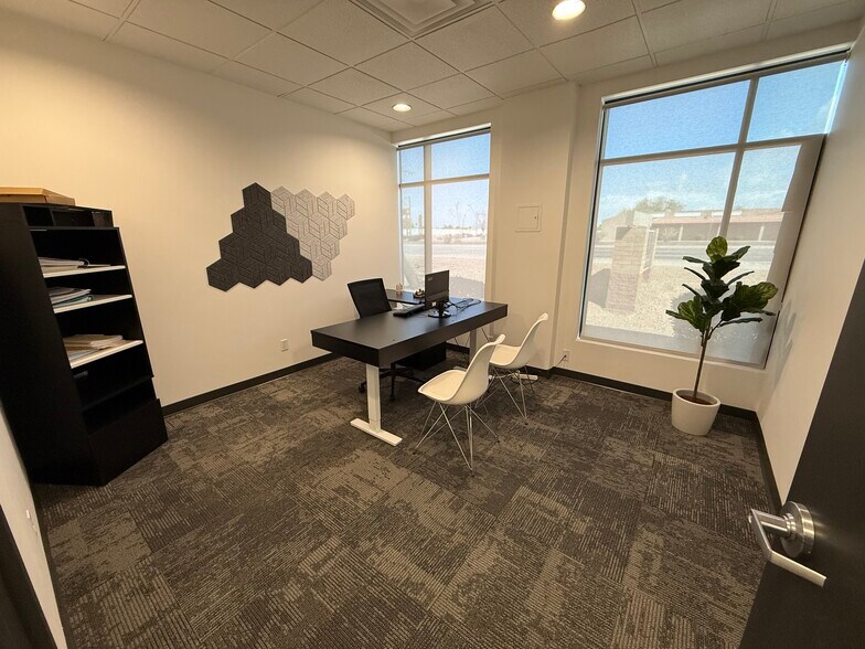 More Photos Of 2050 S Cottonwood Dr, Tempe Medical For Lease