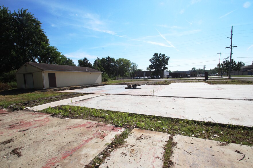 More Photos Of 2970 Barber Rd, Norton Warehouse For Sale