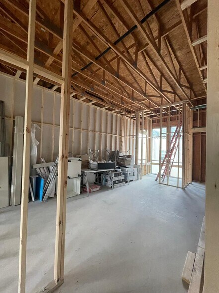 More Photos Of 23119 IH 10 W, San Antonio Office For Lease