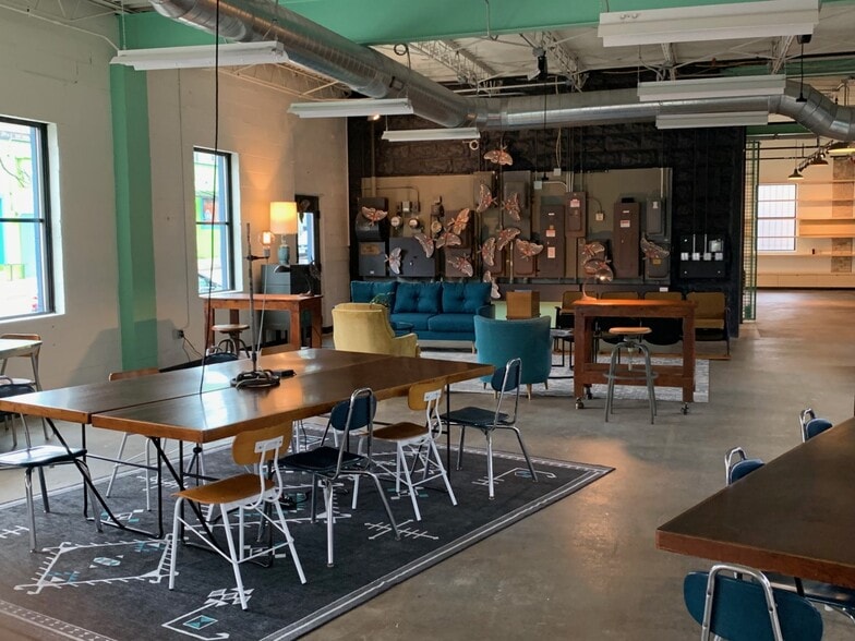 More Photos Of 347 E Ward St, Milwaukee Industrial For Sale