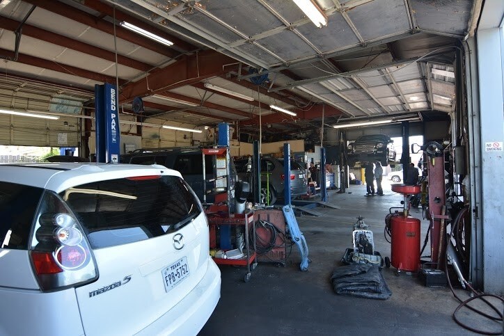 More Photos Of 8921 Daffodil Ave, Houston Auto Repair For Lease