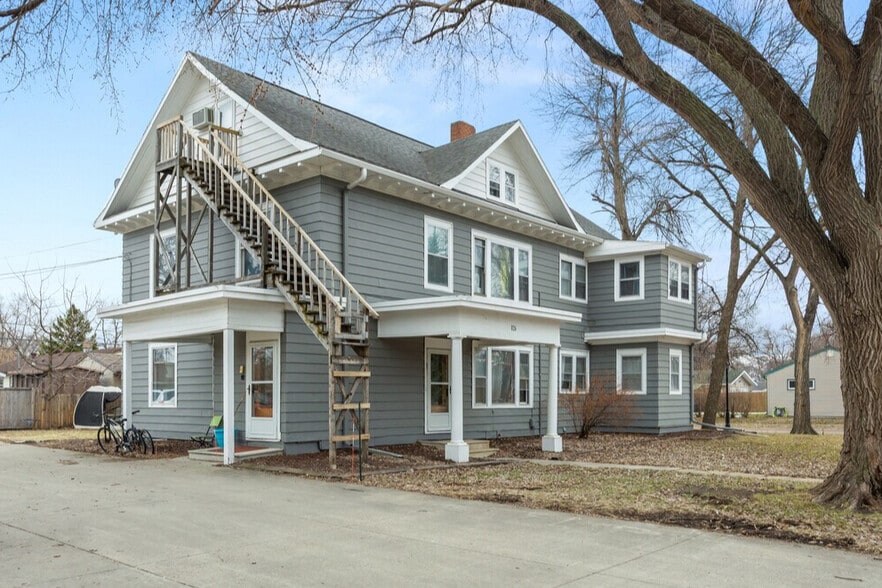 Primary Photo Of 826 21st St S, Fargo Apartments For Sale