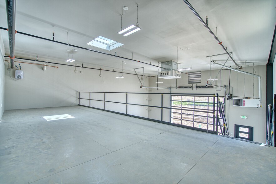 More Photos Of 168 Miller Dr, Dacono Flex For Sale