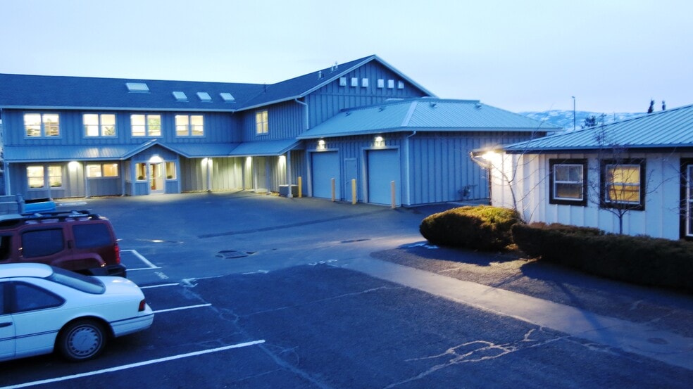 More Photos Of 1925 E Prater Way, Sparks Office For Sale