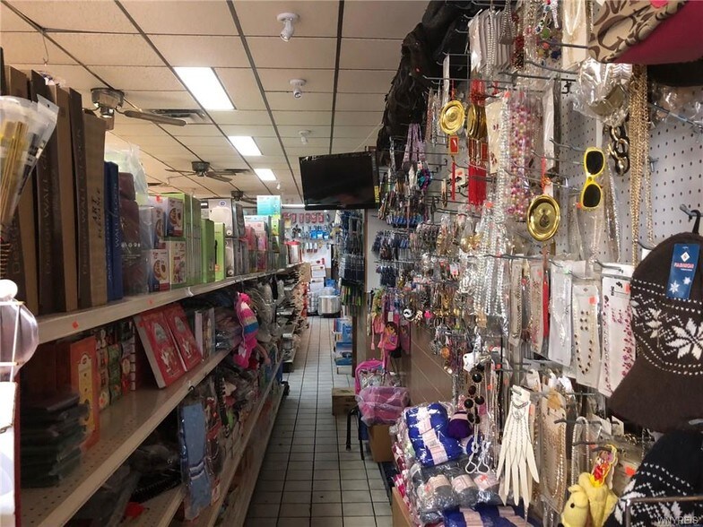 More Photos Of 294 W Ferry St, Buffalo Restaurant For Lease