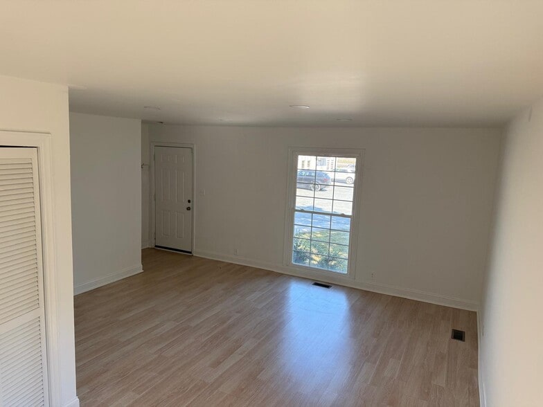 More Photos Of 3515 W Highway 74, Monroe Office For Lease