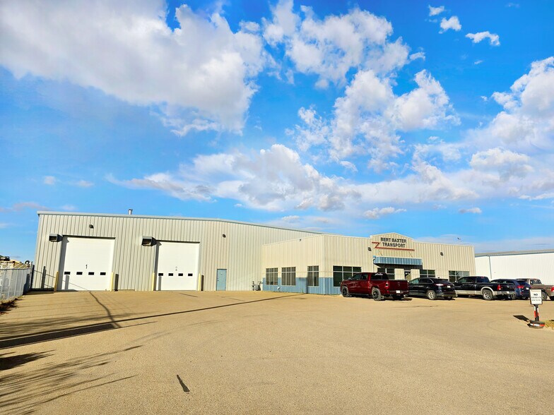 More Photos Of 3902 75th Ave, Leduc Manufacturing For Sale